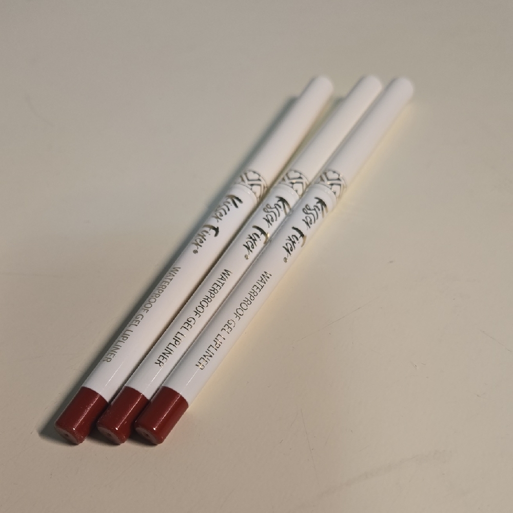 Set Of 3 - Belle Beauty Kisser Fixer Waterproof Gel Lip Liner - True Red